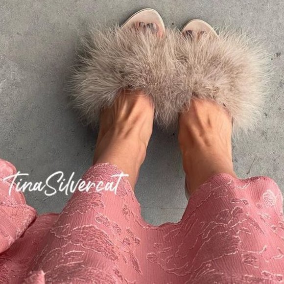 BLOGGER'S FAVE! Zara Feather Heels NWT - Picture 9 of 16